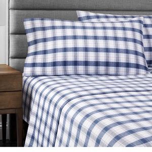 Portuguese Flannel 4-Piece Sheet Set